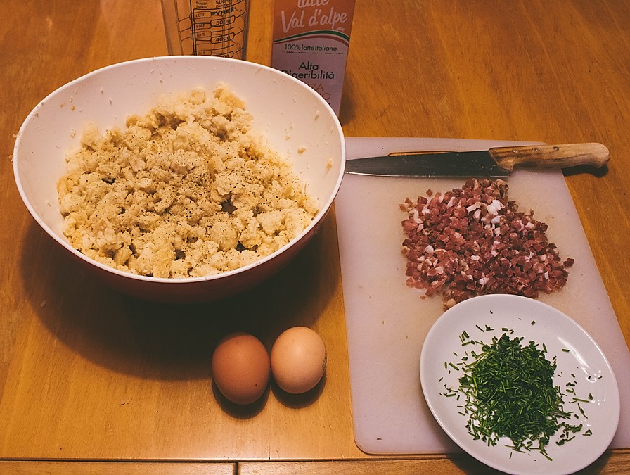 Ingredienti per preparare i canederli in casa