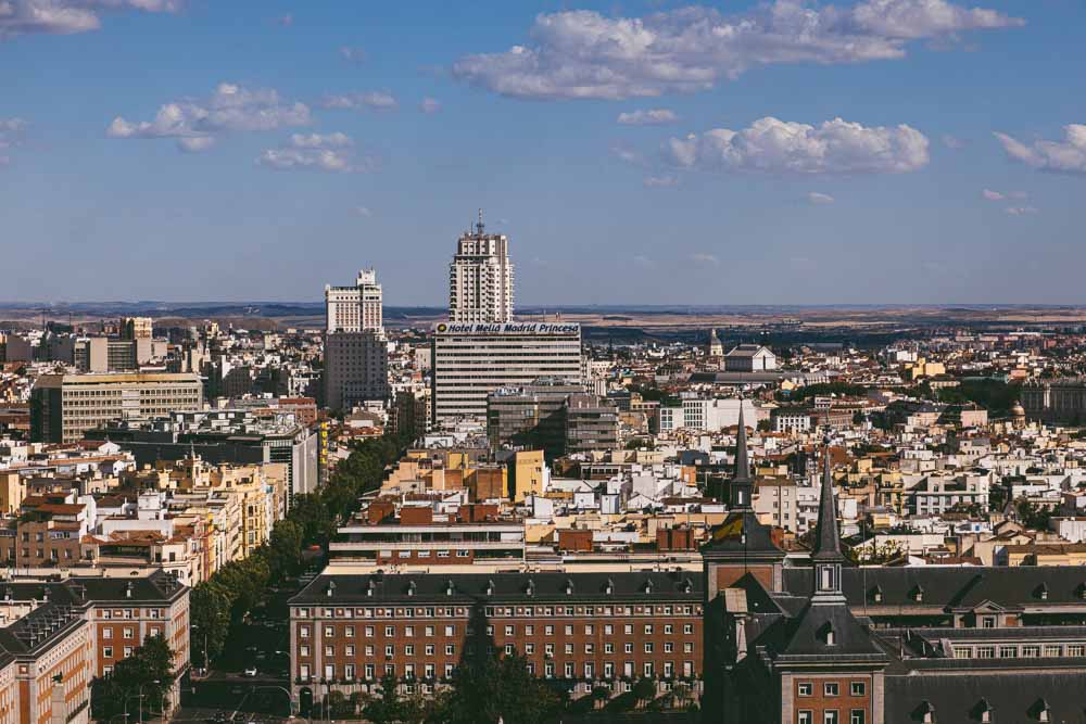 Itinerario di 5 giorni a Madrid: Faro di Monocloa